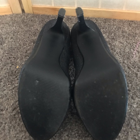 Women’s shoes - Picture 3 of 3